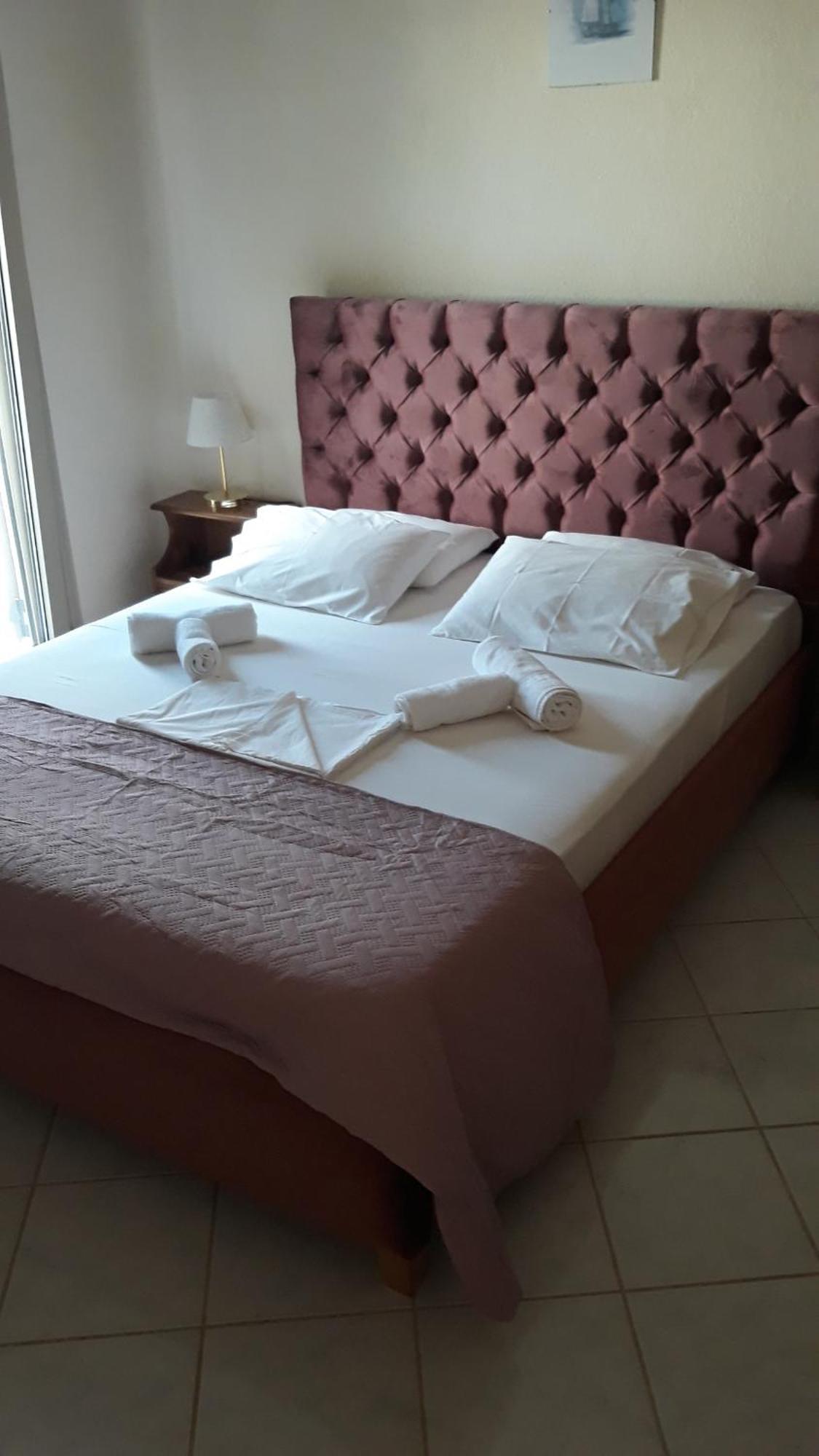 Pela Apartments Сисси Экстерьер фото